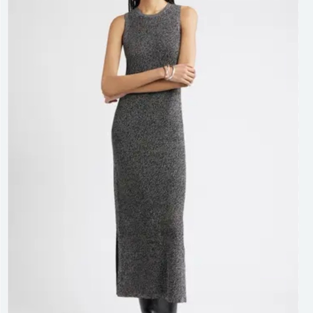 Forever 21 Sleeveless Black Midi Dress